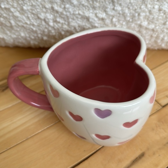 💗Heart Shaped Mug - Picture 3 of 3